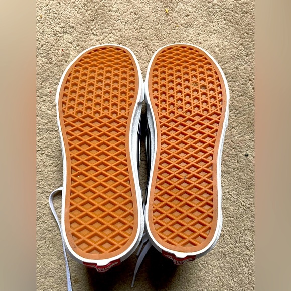 Vans Sk8-Hi Shoes, Dark Blue Suede in Sz 8 Women’s, 6.5 Men’s - Picture 3 of 5